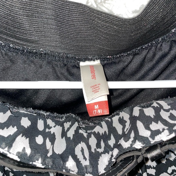 No Boundaries Skirt - Picture 3 of 4